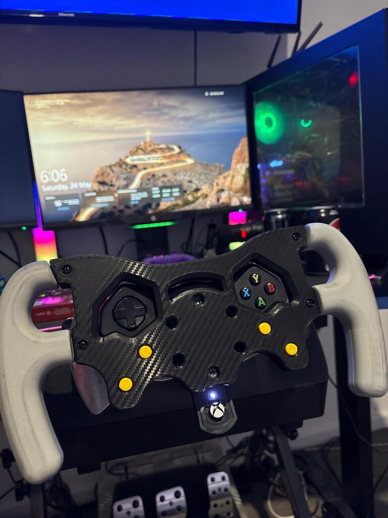 F1 Wheel for Logitech G29 / G923 / G920, enhancing sim racing experience with precise controls and ergonomic design.